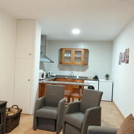 Apartamento Casa De Ribes T1 Linda Vista *
